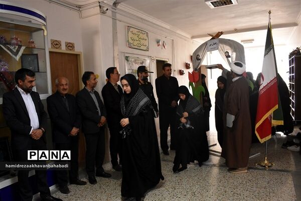 اعزام دانش‌آموزان دختر بهاباد به اردوی راهیان نور