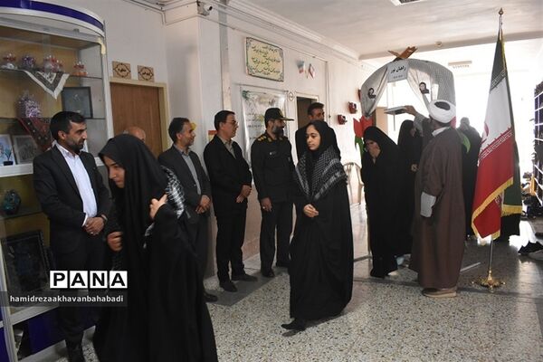 اعزام دانش‌آموزان دختر بهاباد به اردوی راهیان نور