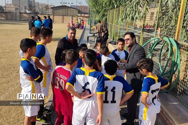 برگزاری مسابقات فوتبال مدارس مقطع ابتدایی در شهرستان قرچک