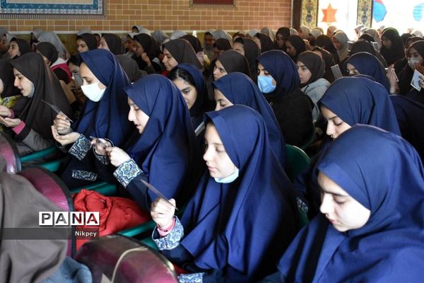 مراسم عزاداری ایام فاطمیه در دبیرستان شاهد حجاب منطقه ۱۳