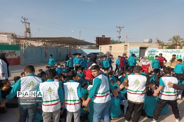 بیست و پنجمین مانور سراسری زلزله و ایمنی در دبستان شهید مرتب بهبهان
