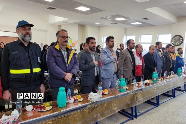 بیست و پنجمین مانور سراسری زلزله و ایمنی در دبستان شهدای ۱۵ خرداد شهرستان قرچک