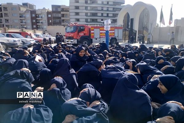 بیست و پنجمین مانور سراسری« زلزله و ایمنی »در کاشان