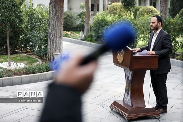 اعضای هیأت دولت در جمع خبرنگاران - ۸ آذر ۱۴۰۲