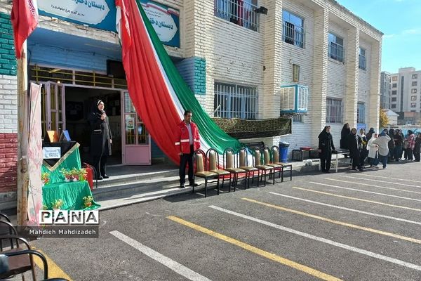 بیست و پنجمین مانور سراسری  زلزله در آموزش و پرورش رودهن