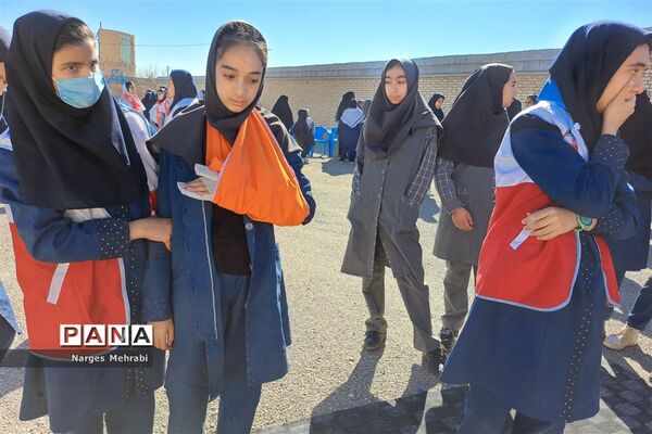 بیست و پنجمین مانور سراسری زلزله در مدارس شهر سورمق