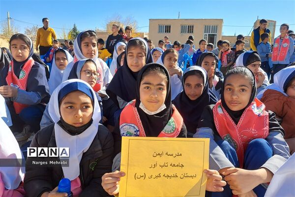 بیست و پنجمین مانور سراسری زلزله در مدارس شهر سورمق