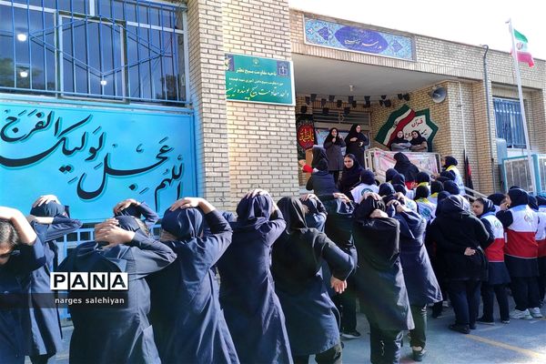 مانور زلزله در منطقه امامزاده