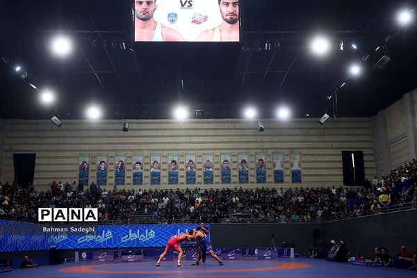 فینال لیگ برتر کشتی آزاد