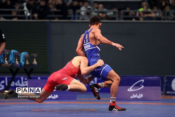 فینال لیگ برتر کشتی آزاد