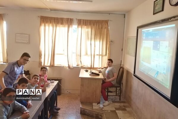 برگزاری اردوی شبانه در دبیرستان شهید بهشتی ناحیه دو ری