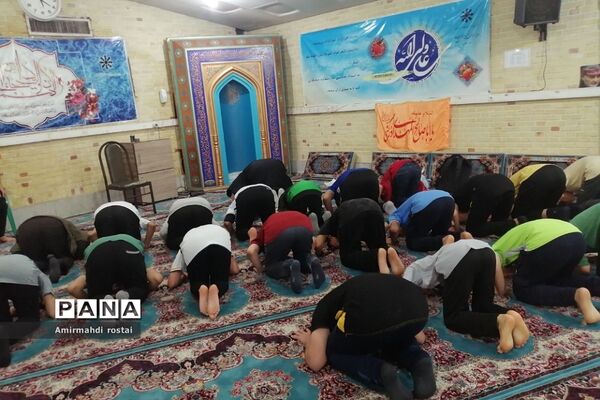 برگزاری اردوی شبانه در دبیرستان شهید بهشتی ناحیه دو ری