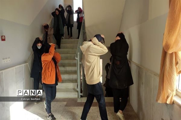 مانور زلزله در مدرسه شهدای غزه شهرستان بجنورد