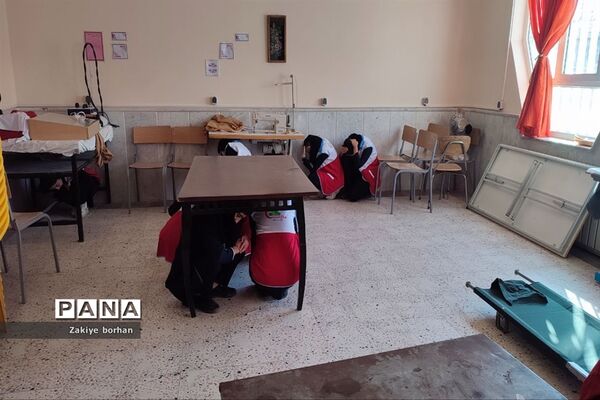 مانور زلزله در مدرسه شهدای غزه شهرستان بجنورد