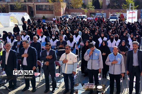 بیست‌وپنجمین مانور زلزله در مدرسه سحر پاکدشت