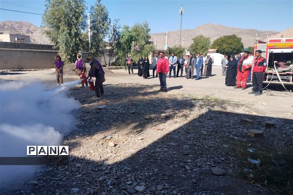 بیست و پنجمین مانور سراسری زلزله و ایمنی در حاجی آباد
