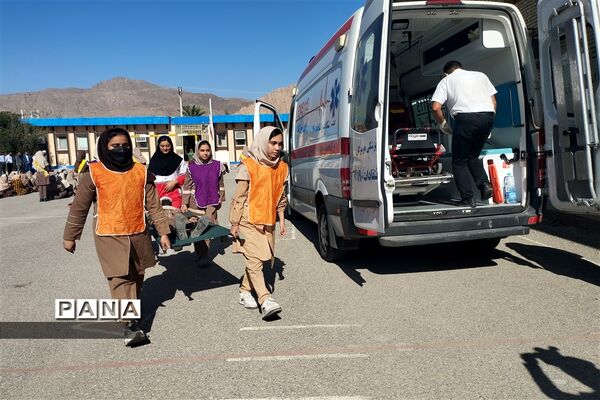 بیست و پنجمین مانور سراسری زلزله و ایمنی در حاجی آباد