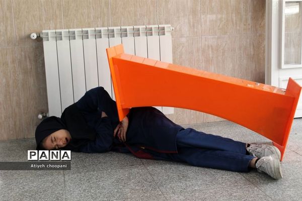 آیین بیست و پنجمین مانور سراسری زلزله با شعار (مدرسه ایمن، جامعه تاب‌آور)