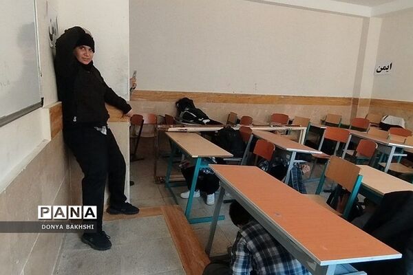 برگزاری مانور زلزله درمدارس کهریزک و باقرشهر