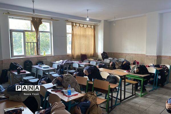 برگزاری مانور زلزله در دبیرستان بعثت ناحیه یک شهرری