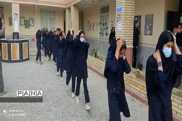 بیست و پنجمین مانور سراسری زلزله و ایمنی در مناطق 23 گانه استان هرمزگان