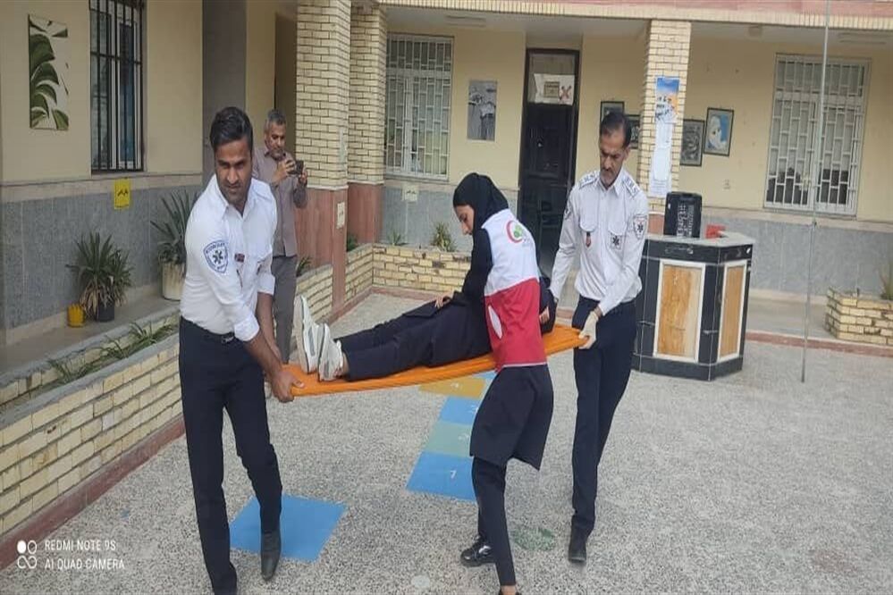 بیست و پنجمین مانور سراسری زلزله و ایمنی در مناطق 23 گانه استان هرمزگان