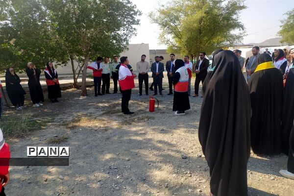 بیست و پنجمین مانور سراسری زلزله و ایمنی در مناطق 23 گانه استان هرمزگان