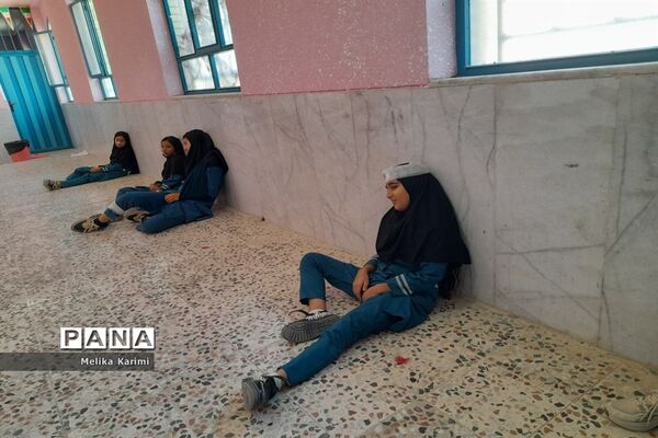 مانور زلزله در دبیرستان دخترانه شهید‌اژدری کوهمره نودان