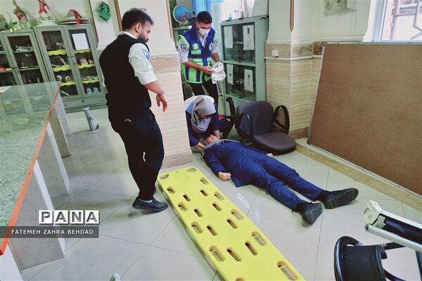 مانور سراسری زلزله و ایمنی در شهرستان قائمشهر