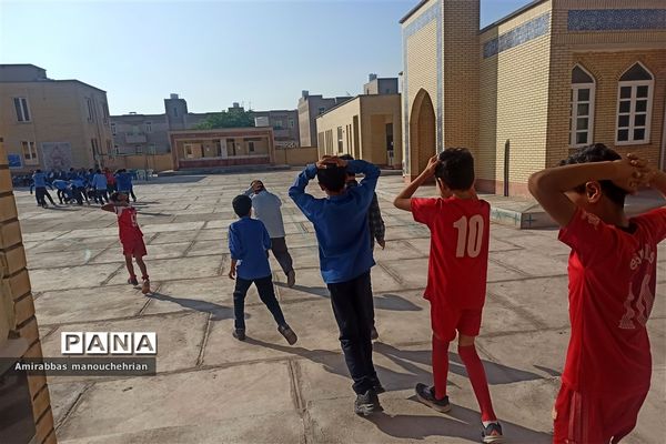 برگزاری مانور سراسری زلزله و ایمنی در بوموسی