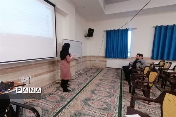 برگزاری جلسه کارگاه آموزشی شهید همت در شهرستان مهریز