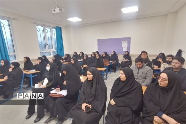برگزاری جلسه کارگاه آموزشی شهید همت در شهرستان مهریز