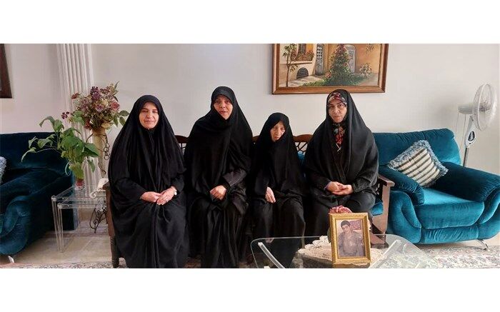 تکریم خانواده شهدا وظیفه همگانی است
