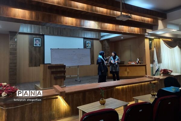 کارگاه آموزشی کمک‌های اولیه در دبیرستان مهشید مصلی نژاد ناحیه ۶