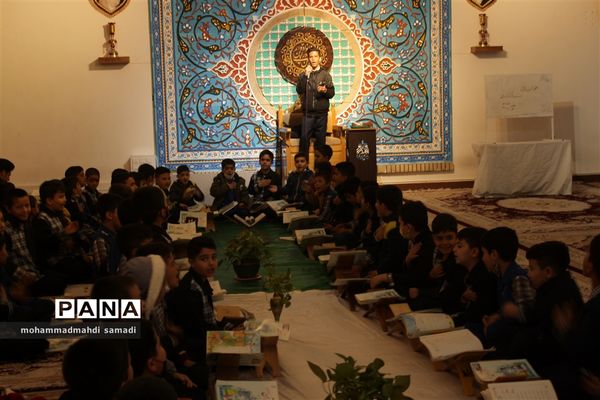 برگزاری محفل انس با قرآن کریم درشهرستان دلیجان