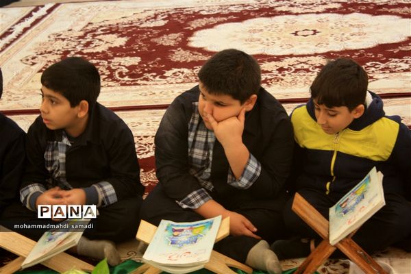 برگزاری محفل انس با قرآن کریم درشهرستان دلیجان