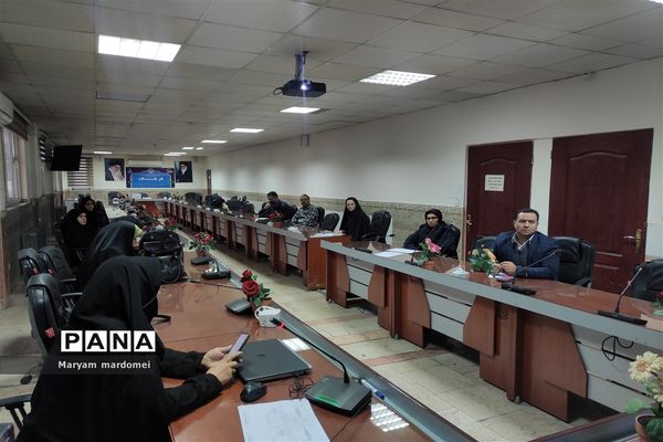 اولین کارگاه توانمند‌سازی ویژه مشاوران شهرستان‌قرچک