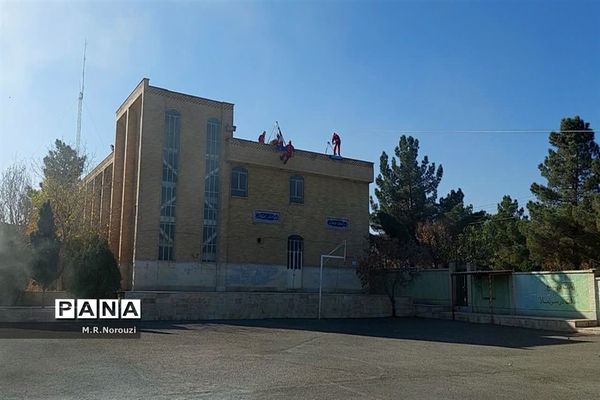 برگزاری مانور زلزله در دبیرستان‌های قم