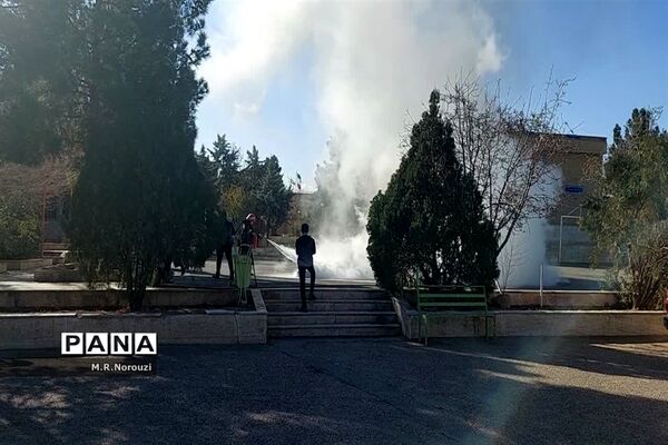 برگزاری مانور زلزله در دبیرستان‌های قم