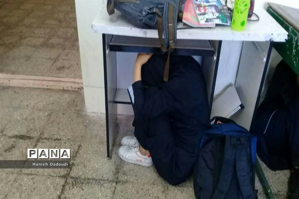 برگزاری مانور زلزله در دبیرستان‌های قم