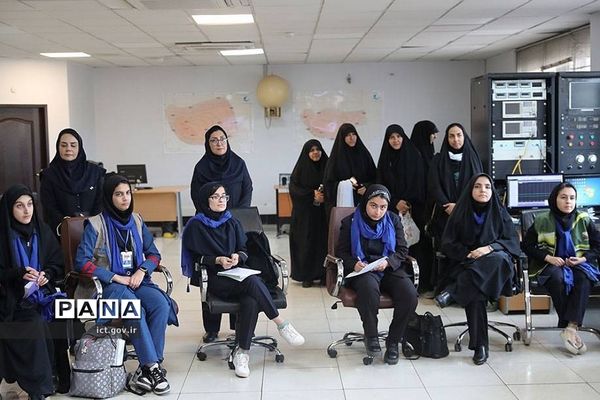 اردوی علمی راهیان پیشرفت دانش‌آموزی ‌از سازمان فضایی ایران