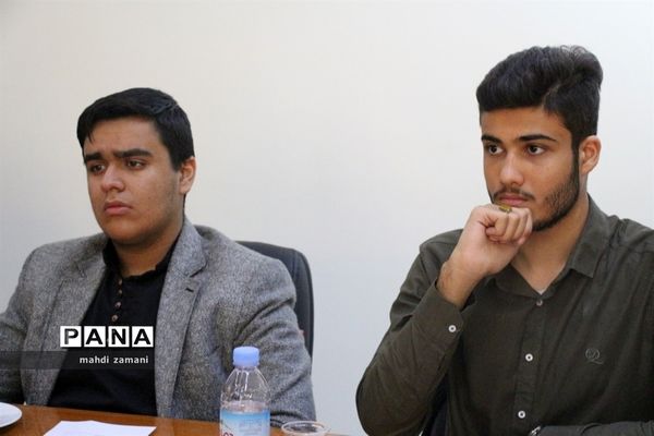 سلسله نشست‌های تشکل‌های دانش‌آموزی با معاون استاندار خراسان رضوی