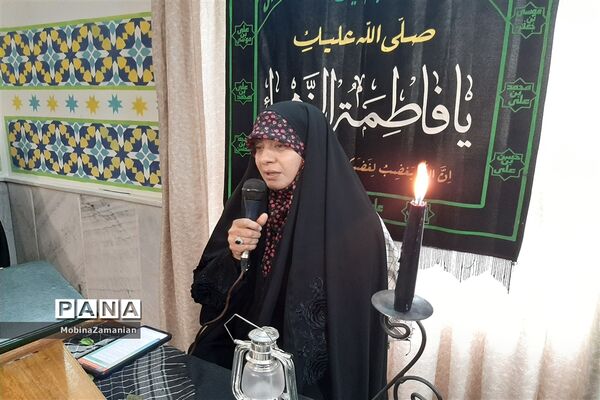 مراسم بزرگداشت شهدای مدافع امنیت در دبیرستان شاهد شهید حمامی