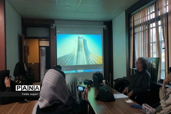 برگزاری کلاس آموزشی عکاسی، ویژه دانش‌آموزان خبرنگار پانا در کانون هدایت شهرستان ورامین