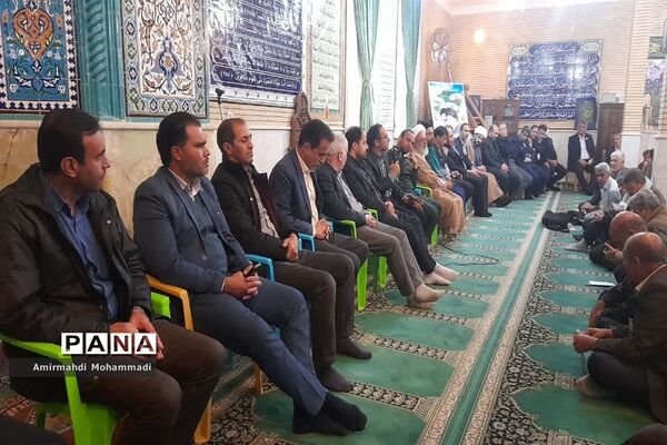 برپایی میزخدمت دستگاه‌های اجرایی به‌مناسبت هفته بسیج