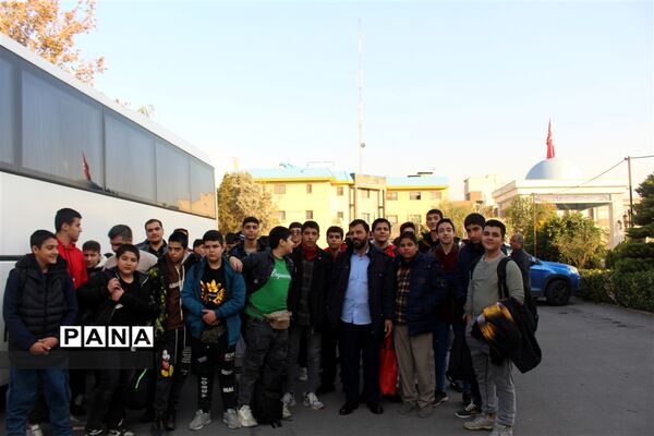 اولین مرحله اعزام ‌دانش‌آموز‌ان پسر زیارت اولی از شهرستان‌های استان تهران به اردوی زیارتی و سیاحتی قم_جمکران