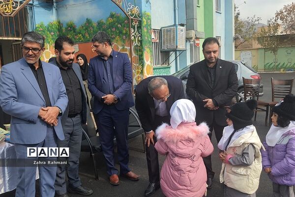 مراسم آشنایی با بیمه در دبستان توحید ناحیه یک شهرری