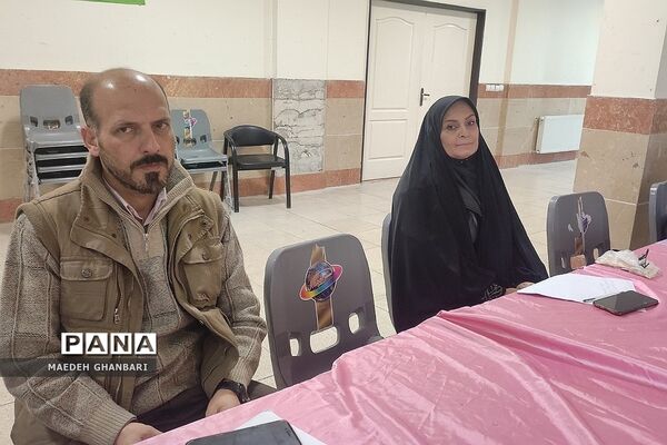 کارگاه توانمندسازی دبیران درس تفکر و سبک زندگی شهرستان پردیس در راستای تحقق طرح سپهر دانش و معرفت