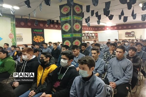 محفل انس با قرآن‌کریم درآموزشگاه ناصری‌منش اسلامشهر
