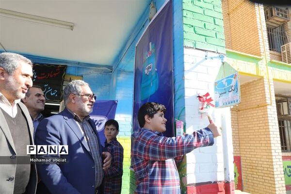 آغاز توزیع شیر رایگان در مدارس خوزستان